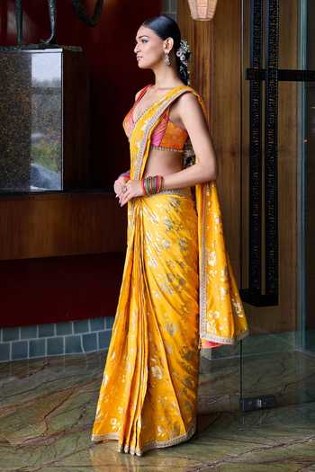 Shop_Cedar & Pine_Yellow Silk V-neck Toran Printed Saree And Blouse Set _Online_at_Aza_Fashions