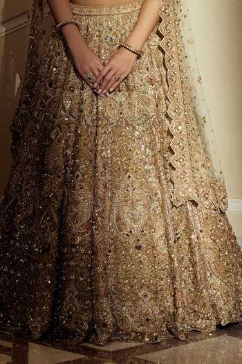 Shop Roqa Gold Tissue, Net Sweetheart Neck Eclat Embroidered Bridal Lehenga Set Online at Aza Fashions Shop_Roqa_Gold Tissue, Net Sweetheart Neck Eclat Embroidered Bridal Lehenga Set _Online_at_Aza_Fashions