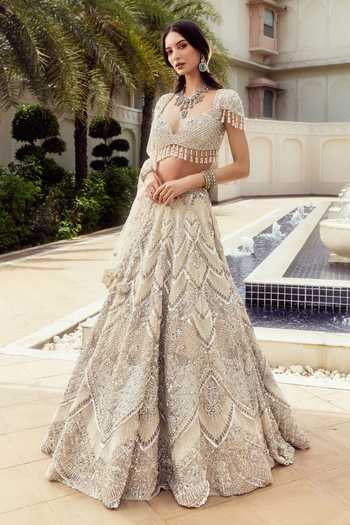 Shop Roqa Ivory Net Sweetheart Neck Lumiere Imperial Embroidered Bridal Lehenga Set Online at Aza Fashions Shop_Roqa_Ivory Net Sweetheart Neck Lumiere Imperial Embroidered Bridal Lehenga Set _Online_at_Aza_Fashions