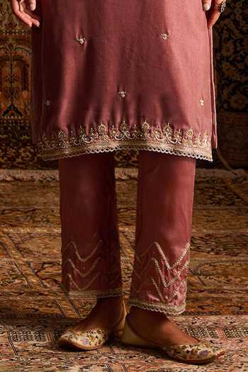Zoon_Pink Silk, Velvet, Satin, Tissue V-neck Embroidered Kurta Set _Online_at_Aza_Fashions