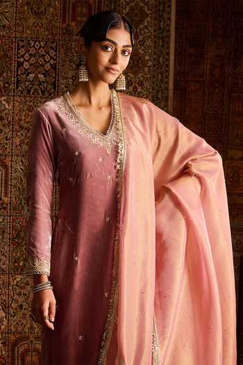 Shop_Zoon_Pink Silk, Velvet, Satin, Tissue V-neck Embroidered Kurta Set _Online_at_Aza_Fashions
