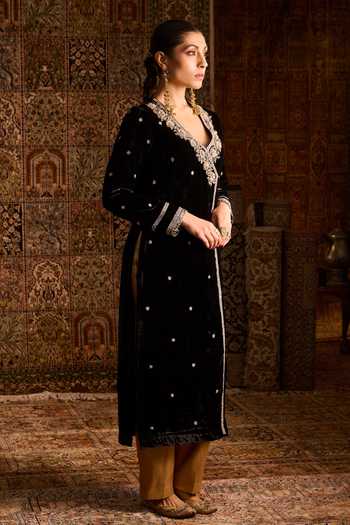 Zoon_Black Velvet, Brocade, Tissue V-neck Embroidered Angarkha Set _at_Aza_Fashions