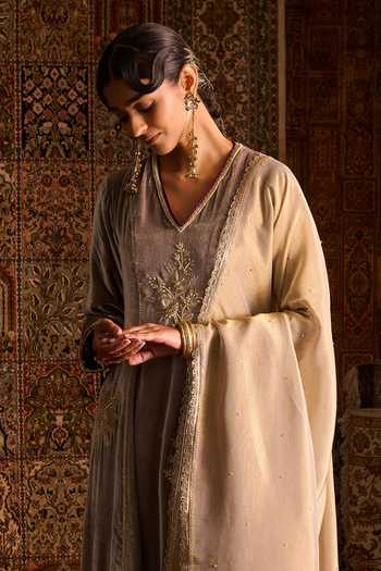 Buy Zoon Grey Silk, Velvet, Brocade, Tissue V-neck Hand Embroidered Anarkali Set Online at Aza Fashions Buy_Zoon_Grey Silk, Velvet, Brocade, Tissue V-neck Hand Embroidered Anarkali Set _Online_at_Aza_Fashions