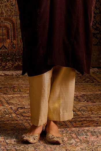 Zoon Brown Velvet, Brocade Notched Neck, Yes Aari Embroidered Kurta And Pant Set Online at Aza Fashions Zoon_Brown Velvet, Brocade Notched Neck, Yes Aari Embroidered Kurta And Pant Set _Online_at_Aza_Fashions