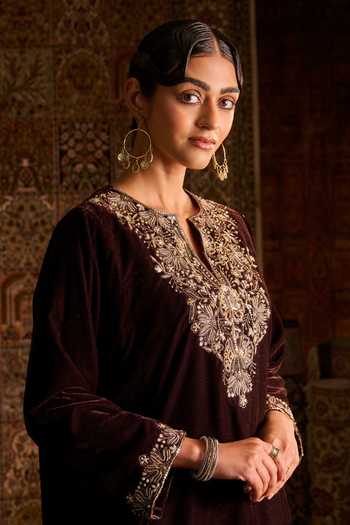 Shop Zoon Brown Velvet, Brocade Notched Neck, Yes Aari Embroidered Kurta And Pant Set Online at Aza Fashions Shop_Zoon_Brown Velvet, Brocade Notched Neck, Yes Aari Embroidered Kurta And Pant Set _Online_at_Aza_Fashions