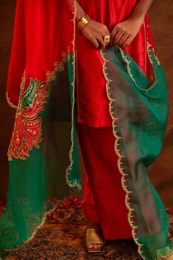 Shop Eraaya by Ratika J Red Silk, Organza Round Neck Noor Embroidered Kurta Set Online at Aza Fashions Shop_Eraaya by Ratika J_Red Silk, Organza Round Neck Noor Embroidered Kurta Set _Online_at_Aza_Fashions