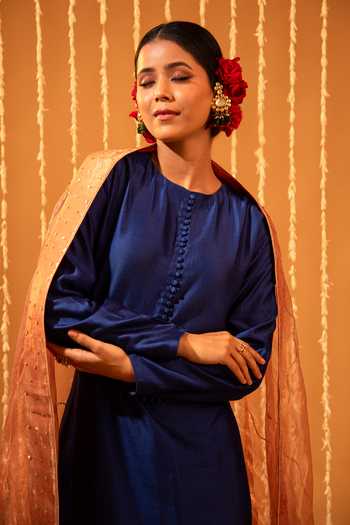 Eraaya by Ratika J Blue Silk, Tissue Round Neck Bordered Straight Kurta Set Online at Aza Fashions Eraaya by Ratika J_Blue Silk, Tissue Round Neck Bordered Straight Kurta Set _Online_at_Aza_Fashions
