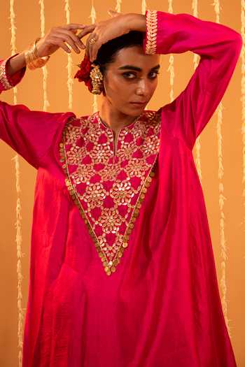 Eraaya by Ratika J Pink Silk V-neck, Yes Embroidered Tunic And Draped Skirt Set at Aza Fashions Eraaya by Ratika J_Pink Silk V-neck, Yes Embroidered Tunic And Draped Skirt Set _at_Aza_Fashions