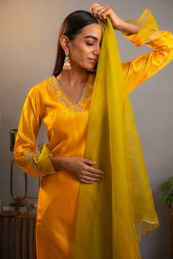 Shop Eraaya by Ratika J Yellow Silk, Organza V-neck Cutwork Embroidered Kurta Pant Set Online at Aza Fashions Shop_Eraaya by Ratika J_Yellow Silk, Organza V-neck Cutwork Embroidered Kurta Pant Set _Online_at_Aza_Fashions