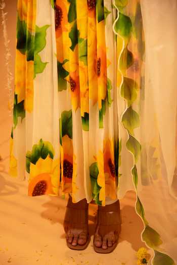 Eraaya by Ratika J White Satin, Cotton, Organza Square Eden Sunflower Hand Painted Anarkali Set Online at Aza Fashions Eraaya by Ratika J_White Satin, Cotton, Organza Square Eden Sunflower Hand Painted Anarkali Set _Online_at_Aza_Fashions
