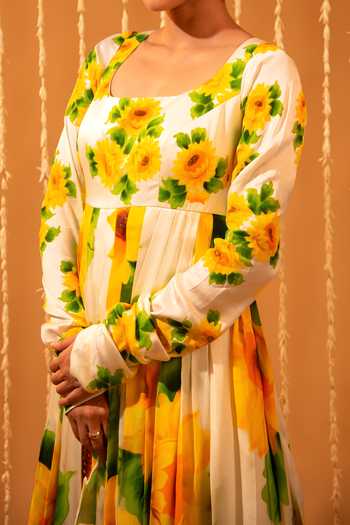 Buy Eraaya by Ratika J White Satin, Cotton, Organza Square Eden Sunflower Hand Painted Anarkali Set Online at Aza Fashions Buy_Eraaya by Ratika J_White Satin, Cotton, Organza Square Eden Sunflower Hand Painted Anarkali Set _Online_at_Aza_Fashions