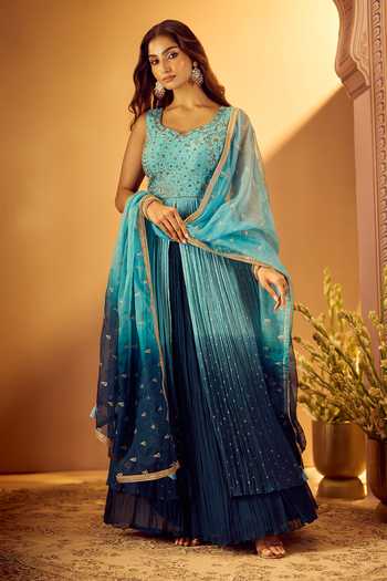 Shop Samyukta Singhania Blue Silk, Georgette, Net V-neck, Yes Embroidered Slit Kurta Lehenga Set Shop_Samyukta Singhania_Blue Silk, Georgette, Net V-neck, Yes Embroidered Slit Kurta Lehenga Set