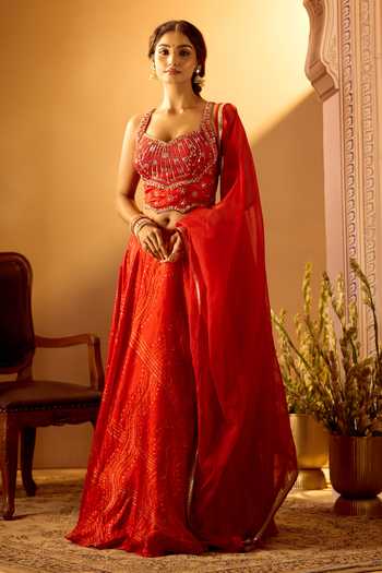 Shop_Samyukta Singhania_Red Tissue Sweetheart Neck Bandhani Pattern Lehenga Set 