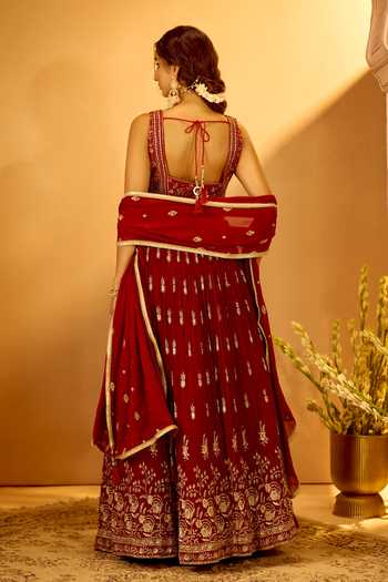 Samyukta Singhania Floral Sequin Embroidered Lehenga Set 
