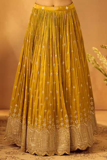 Shop Samyukta Singhania Green Brocade, Tissue Sweetheart Neck Embroidered Top Lehenga Set Shop_Samyukta Singhania_Green Brocade, Tissue Sweetheart Neck Embroidered Top Lehenga Set