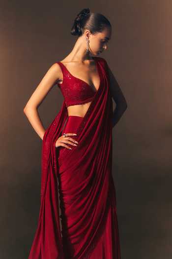 ANGAD SINGH_Red Crepe Plunge Neck Rouge Tonal Embroidered Saree And Blouse Set _at_Aza_Fashions