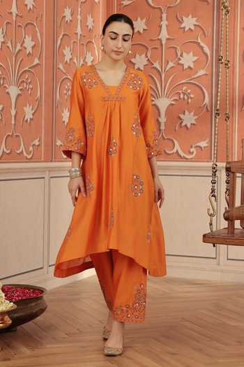 Buy Dohr India Orange Silk, Chanderi, Cotton V-neck Nira Kurta Set Online at Aza Fashions Buy_Dohr India_Orange Silk, Chanderi, Cotton V-neck Nira Kurta Set _Online_at_Aza_Fashions