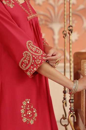 Shop Dohr India Pink Silk, Chanderi, Cotton V-neck Nira Kurta Set Online at Aza Fashions Shop_Dohr India_Pink Silk, Chanderi, Cotton V-neck Nira Kurta Set _Online_at_Aza_Fashions