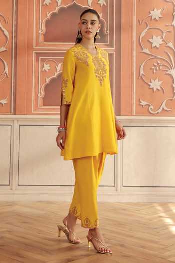 Buy Dohr India Yellow Silk, Chanderi, Organza V-neck Zora Kurta Set Online at Aza Fashions Buy_Dohr India_Yellow Silk, Chanderi, Organza V-neck Zora Kurta Set _Online_at_Aza_Fashions