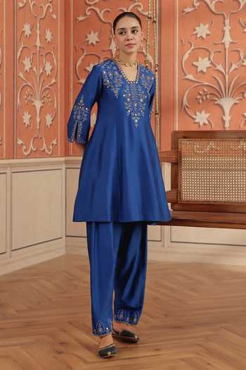Dohr India Blue Silk, Cotton, Chanderi, Organza V-neck Zora Kurta Set at Aza Fashions Dohr India_Blue Silk, Cotton, Chanderi, Organza V-neck Zora Kurta Set _at_Aza_Fashions