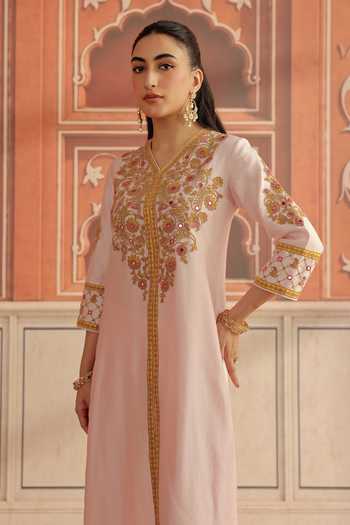 Dohr India Pink , Cotton, , V-neck Veera Kurta Set Online at Aza Fashions Dohr India_Pink , Cotton, , V-neck Veera Kurta Set _Online_at_Aza_Fashions