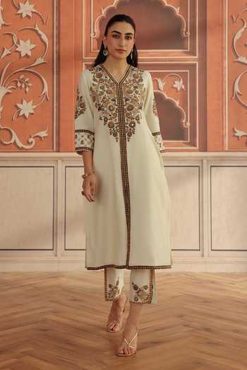 Dohr India Ivory Silk, Cotton, Chanderi V-neck Veera Mirror Work Kurta Set Online at Aza Fashions Dohr India_Ivory Silk, Cotton, Chanderi V-neck Veera Mirror Work Kurta Set _Online_at_Aza_Fashions