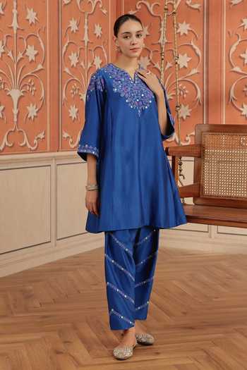 Buy_Dohr India_Blue Silk, Cotton, Chanderi Split V-neck, Yes Mirae Kurta Set _Online_at_Aza_Fashions