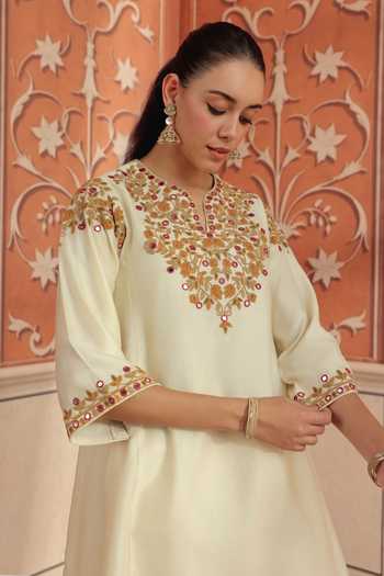 Buy Dohr India Ivory Silk, Cotton, Chanderi Split V-neck Mirae Kurta Set Online at Aza Fashions Buy_Dohr India_Ivory Silk, Cotton, Chanderi Split V-neck Mirae Kurta Set _Online_at_Aza_Fashions