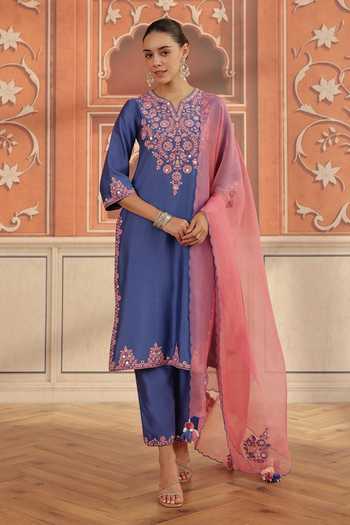 Dohr India Veya Silk Chanderi Embroidered Kurta Set 