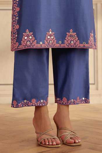 Dohr India Blue Silk, Chanderi, Organza V-neck Veya Embroidered Kurta Set Online at Aza Fashions Dohr India_Blue Silk, Chanderi, Organza V-neck Veya Embroidered Kurta Set _Online_at_Aza_Fashions