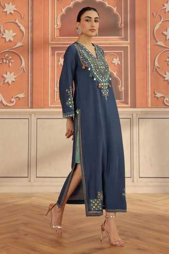 Dohr India Navy Silk, Cotton, Chanderi V-neck Zeva Embroidered Mul Kaftan Online at Aza Fashions Dohr India_Navy Silk, Cotton, Chanderi V-neck Zeva Embroidered Mul Kaftan _Online_at_Aza_Fashions