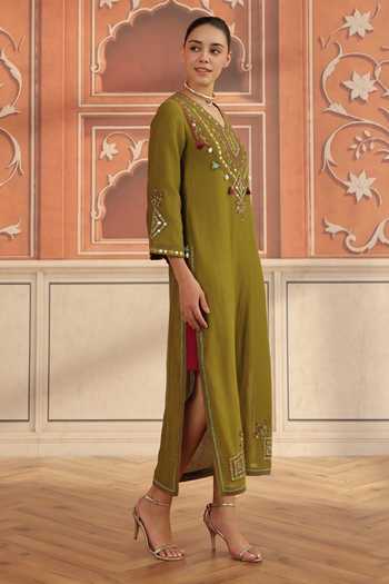 Dohr India Olive Green Silk, Cotton, Chanderi V-neck Zeva Mul Kaftan Online at Aza Fashions Dohr India_Olive Green Silk, Cotton, Chanderi V-neck Zeva Mul Kaftan _Online_at_Aza_Fashions