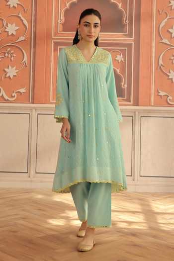 Dohr India Blue Jacquard, Cotton, Silk V-neck Avena Kurta Set at Aza Fashions Dohr India_Blue Jacquard, Cotton, Silk V-neck Avena Kurta Set _at_Aza_Fashions