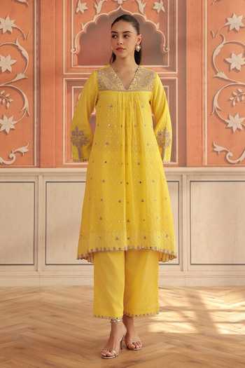 Buy Dohr India Yellow Jacquard, Cotton, Silk V-neck Avena Kurta Set Online at Aza Fashions Buy_Dohr India_Yellow Jacquard, Cotton, Silk V-neck Avena Kurta Set _Online_at_Aza_Fashions