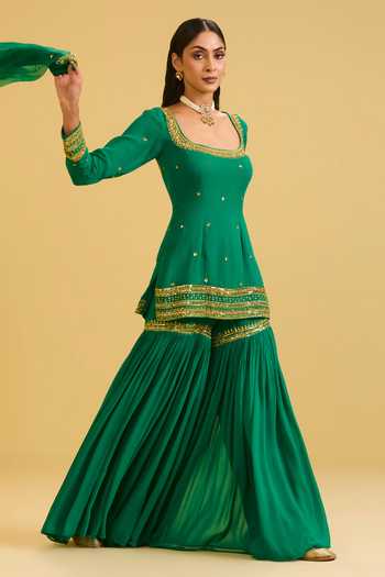 Esha Koul Green Organza, Georgette, Crepe Square Neck, Yes Embellished Kurta Sharara Set Online at Aza Fashions Esha Koul_Green Organza, Georgette, Crepe Square Neck, Yes Embellished Kurta Sharara Set _Online_at_Aza_Fashions