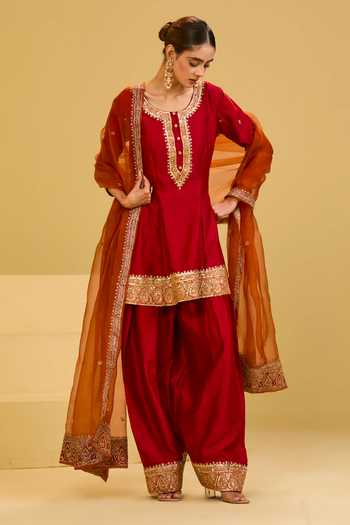Buy Esha Koul Red Organza, Chanderi Round Neck Peplum Kurta Salwar Set Buy_Esha Koul_Red Organza, Chanderi Round Neck Peplum Kurta Salwar Set