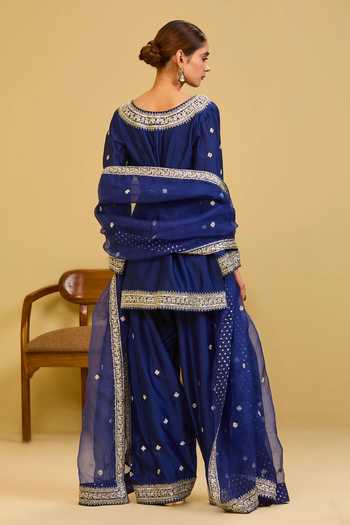 Esha Koul Embroidered Short Kurta Set