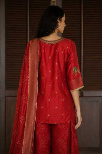 Myoho_Red Brocade, Dupion Round Neck Elephant Woven Kurta Set _Online_at_Aza_Fashions
