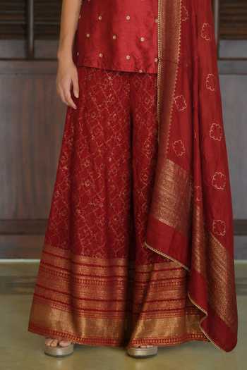 Buy_Myoho_Red Brocade, Dupion Round Neck Elephant Woven Kurta Set _Online_at_Aza_Fashions