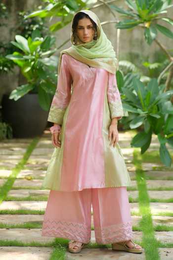 Myoho Hand Embroidered Kurta Set