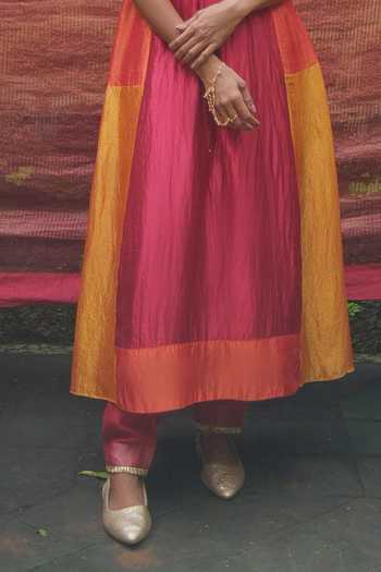 Myoho Red Chanderi Silk, Dupion V-neck Patchwork Kurta Set Online at Aza Fashions Myoho_Red Chanderi Silk, Dupion V-neck Patchwork Kurta Set _Online_at_Aza_Fashions