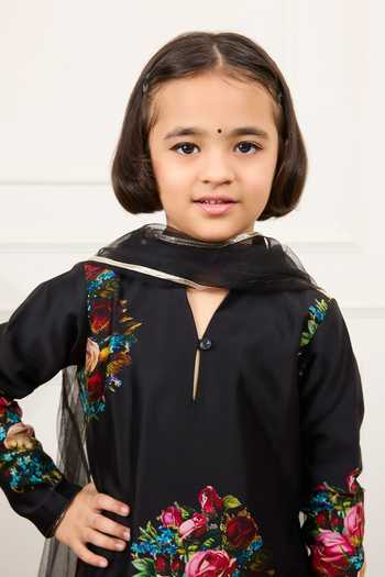 Mamma Plz Black Chanderi, Voile Botanical Print Kurta Set Online at Aza Fashions Mamma Plz_Black Chanderi, Voile Botanical Print Kurta Set _Online_at_Aza_Fashions