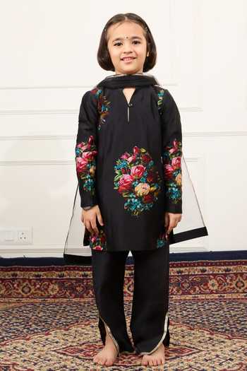 Buy Mamma Plz Black Chanderi, Voile Botanical Print Kurta Set Online at Aza Fashions Buy_Mamma Plz_Black Chanderi, Voile Botanical Print Kurta Set _Online_at_Aza_Fashions