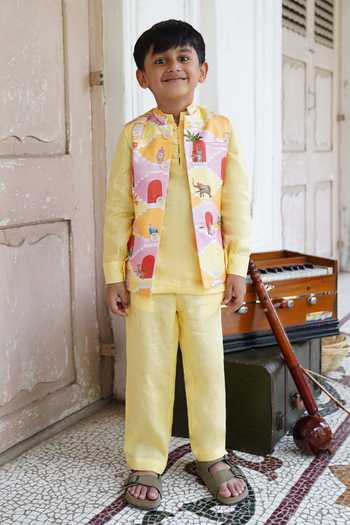 Funny Bones Clothings Pichwai Print Bundi & Kurta Set 