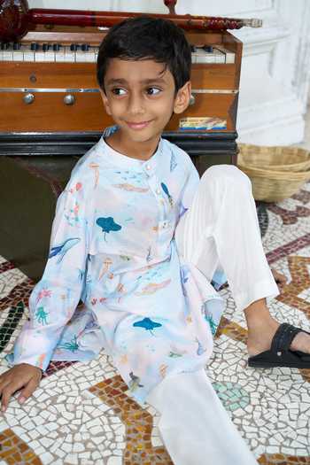 Funny Bones Clothings Sky Blue Silk Ocean Whisper Print Kurta Set at Aza Fashions Funny Bones Clothings_Sky Blue Silk Ocean Whisper Print Kurta Set _at_Aza_Fashions