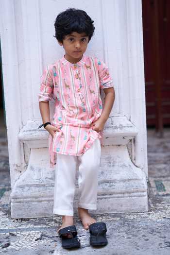 Funny Bones Clothings The Showman Printed Kurta Set 