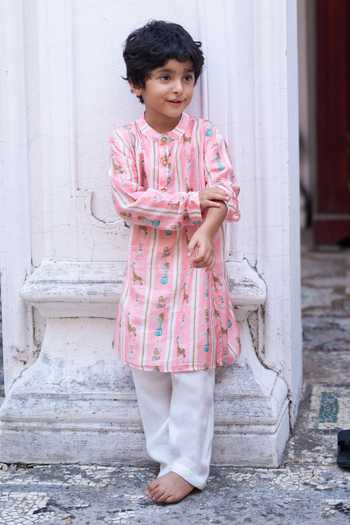 Funny Bones Clothings The Showman Printed Kurta Set 