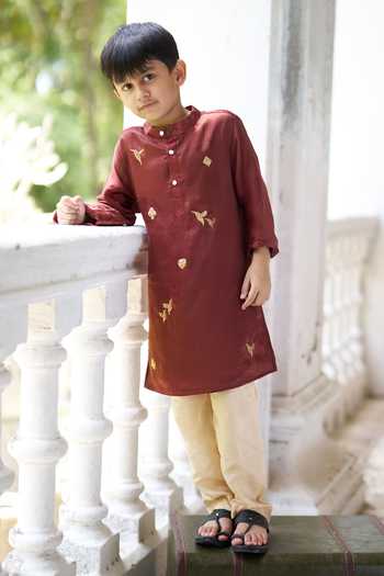 Funny Bones Clothings Wanderers Hand Embroidered Silk Kurta Set 
