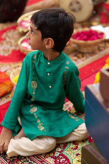 Shop_Funny Bones Clothings_Green Silk The Storyteller Pure Kurta Set _Online_at_Aza_Fashions