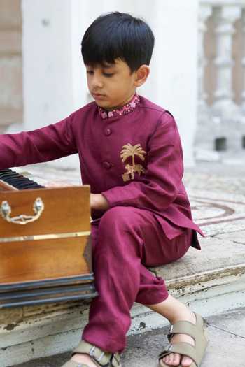 Funny Bones Clothings_Maroon Linen Palm And Panther Embroidered Bundi Set _Online_at_Aza_Fashions
